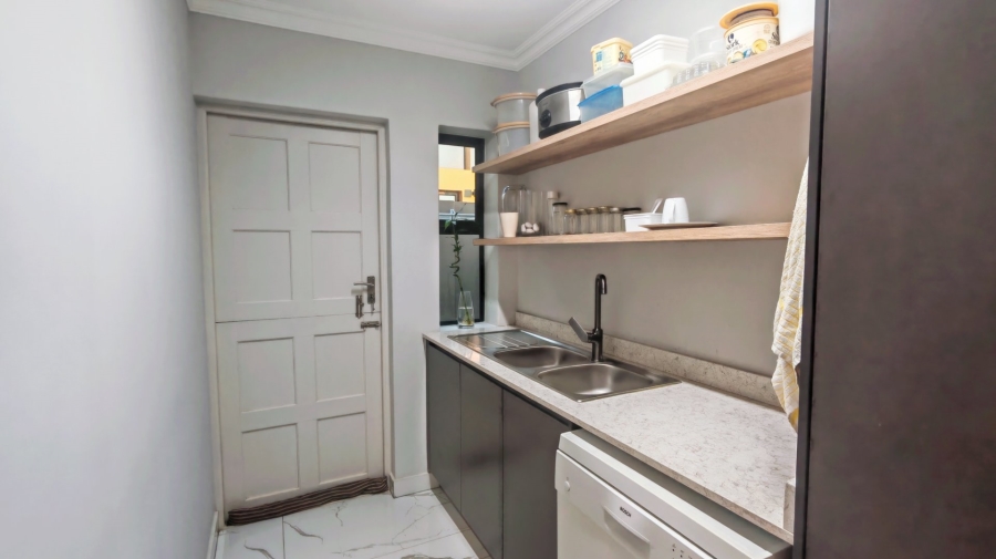 3 Bedroom Property for Sale in Hartenbos Heuwels Western Cape